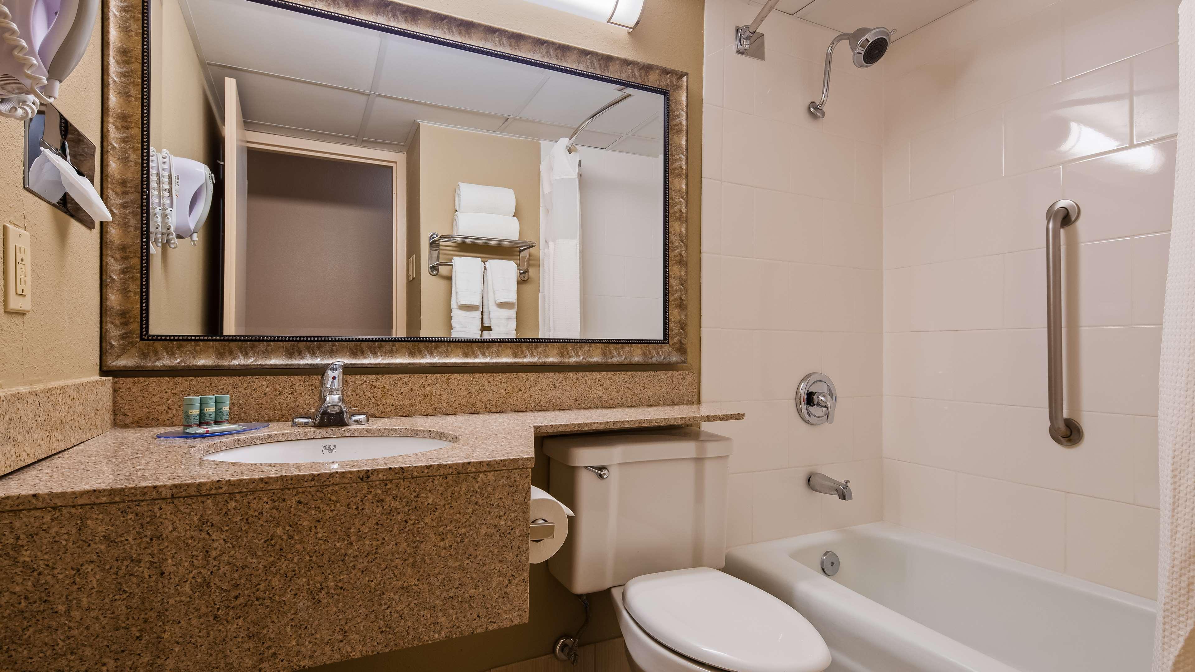 Best Western Crossroads Of The Bluffs Council Bluffs Extérieur photo