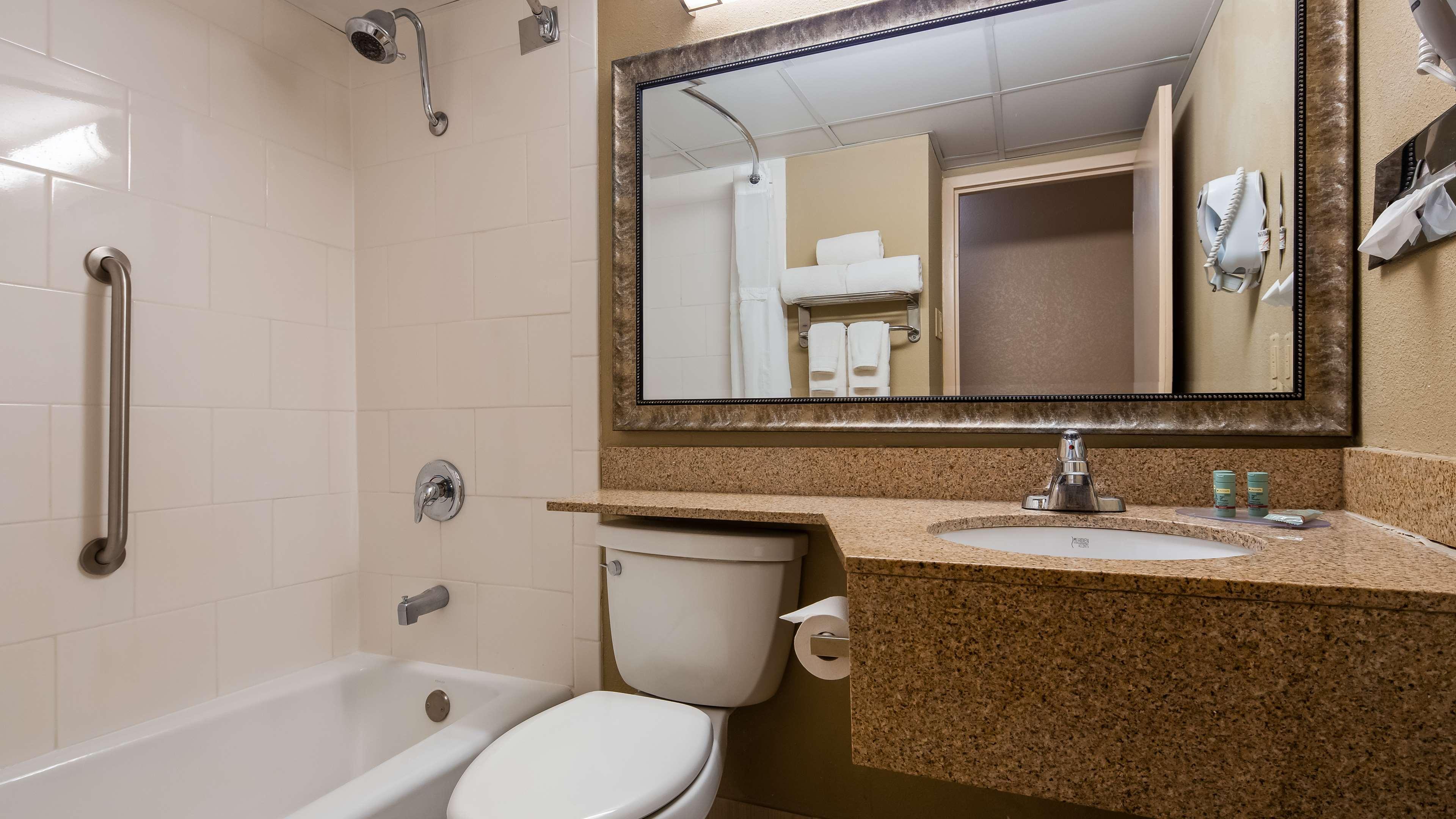 Best Western Crossroads Of The Bluffs Council Bluffs Extérieur photo